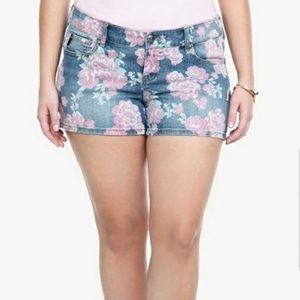 Torrid Rose Floral Jean Shorts Womens Size 16